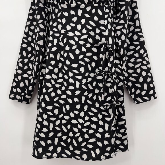 PrettyLittleThing Women’s Black Seed Print Mini Dress  4 Long Sleeve NWT - Picture 4 of 14